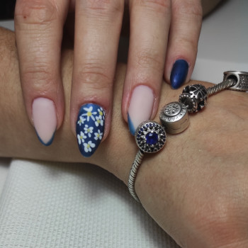 Манікюр, покриття гель лаком 💅
                    Мастер маникюра Ярина Дрогобыч