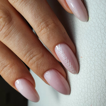 Ніжний манікюр з блискітками рожевий, фото - Майстер манікюру Лидия Пащетник