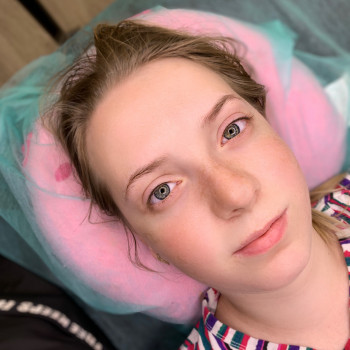 МІЖВІЙКОВА стрілочка перманент
                    Майстер перманентного макіяжу Александра Кривий Ріг