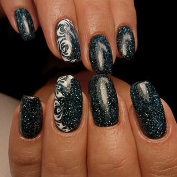 Манікюр з блискітками чорний візерунком, фото - Майстер манікюру Катерина Забузна
