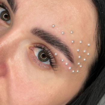 Нарощування вій
                    Салон краси La.Mi Studio Дніпро