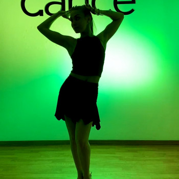 Фото из портфолио мастера Карина Ищенко (хореограф, Киев)