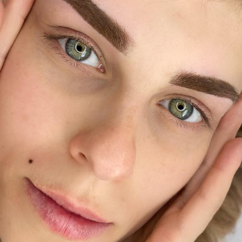 Перманентний макіяж брів,та перманентна мушка