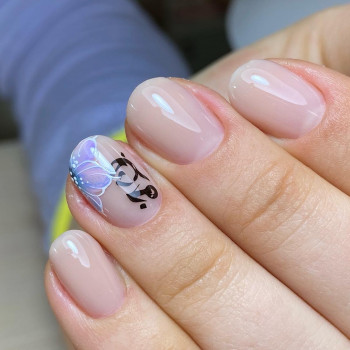 Маникюр на короткие ногти нежный с рисунком, фото - Обучающий центр Акварель