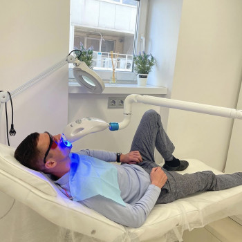 Косметичне відбілювання зубів
                    Масажист Марина Київ