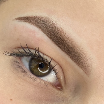 Пудрові брови