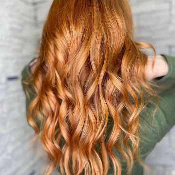 Фарбування з освітленням, шатуш
                    Салон красоты Fargo Киев