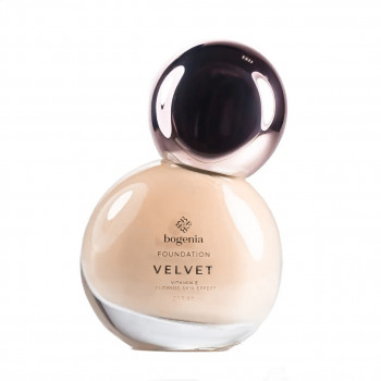 Тональна основа для обличчя Bogenia Velvet Foundation SPF 20 з матувальним ефектом 002 Beige Rose, 30 мл