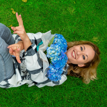 Фотосесія з букетом, фото - Фотограф Олексій Нікіпорець