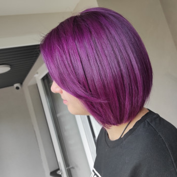 Щастя для волосся
                    Парикмахер-колорист Евгения Ужгород