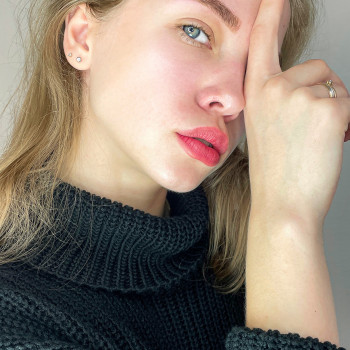 Оформлення брів хною чи фарбою
                    Бровіст Елена Дніпро