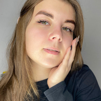 Оформлення брів хною чи фарбою
                    Бровіст Елена Дніпро