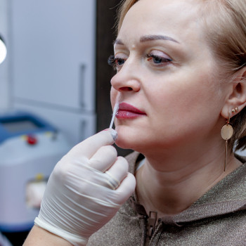 Перманентный макияж
                    Мастер перманентного макияжа Ирина Харьков