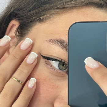 Нарощування нігтів
                    Мастер маникюра Марина Винница