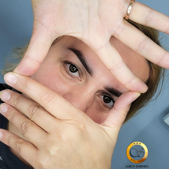 Перманент бровей
                    Майстер перманентного макіяжу Любовь Одеса