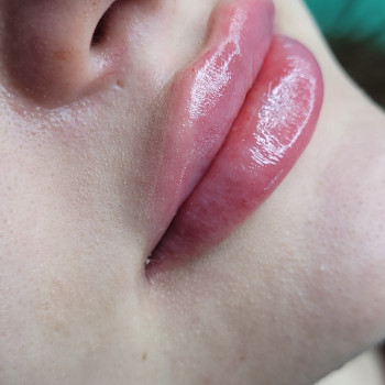 Увеличения губ
                    Мастер перманентного макияжа Любовь Одесса