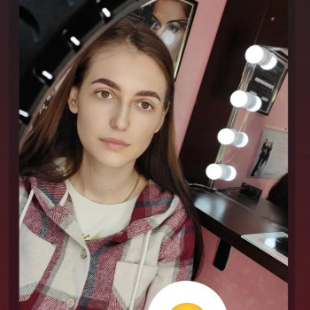 Моделирование бровей и покраска
                    Мастер перманентного макияжа Наталия Каменское