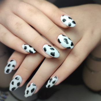 Фото з портфоліо майстра Валентина Кравченко (майстер манікюру, Черкаси)