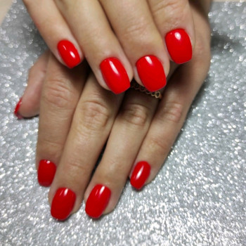 Манікюр з покриттям
                    Мастер маникюра Наталія Киев