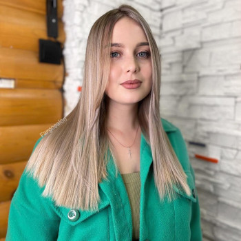 Фарбування з освітленням, шатуш
                    Салон красоты Fargo Киев