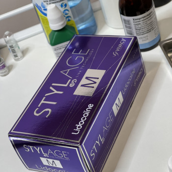 Аугментація губ філлером Stylage
                    Косметолог-инъекционист Наталия Киев