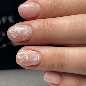 Покрытие ногтей с укреплением гелем
                    Майстер манікюру Олена Київ