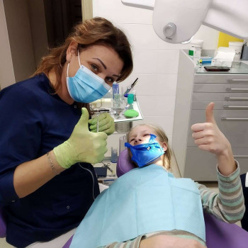 Дитячий стоматолог.