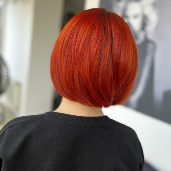 Фарбування волосся
                    Салон краси Beauty Bar Вінниця