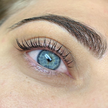 Ламінування вій
                    Мастер маникюра Ирина Киев