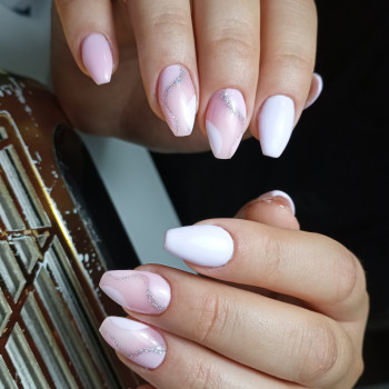 Нарощування нігтів
                    Майстер манікюру Наталя Київ