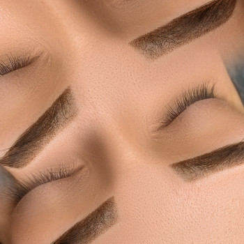 Пудрове напилення брів - 1400 грн, фото - Салон краси Майстерня Краси "Юлії Юдіної"