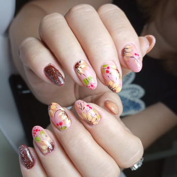 Дизайн
                    Майстер манікюру Наталя Київ