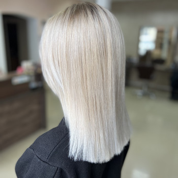 Фарбування волосся
                    Салон красоты Bonjour Львов