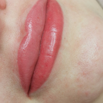 Перманент вуст Акварельна техніка