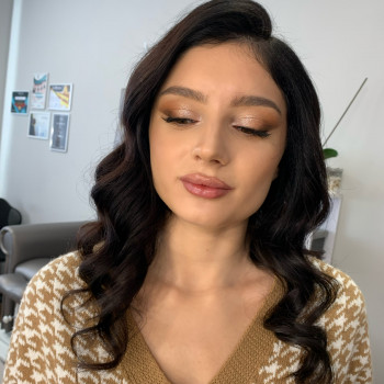 Укладка волосся на середнє прикореневий об'єм, фото - Перукар Людмила Остапович