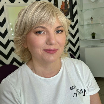 Укладка
                    Салон красоты Star rise studio Киев