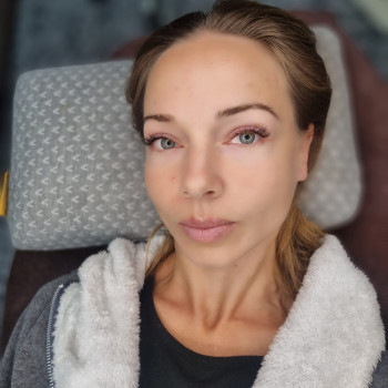 Нарощування вій, LED нарощування вій
                    Косметолог-естетист Влада Харків