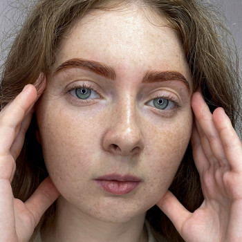 Оформлення брів хною чи фарбою
                    Бровіст Елена Дніпро