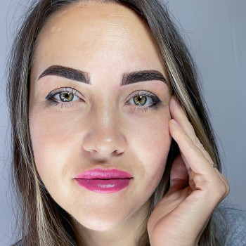 Перманент брів зразу після процедури