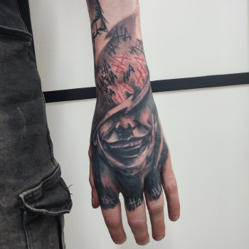 Фото з портфоліо майстра Максим Кравченко (тату майстер, Одеса)