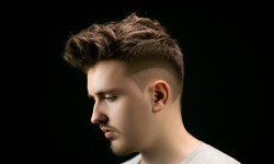 Професійна чоловіча стрижка Барбершоп Barber King Рівне