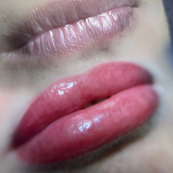 Перманентний макіяж губ
                    Мастер перманентного макияжа Ольга Днепр