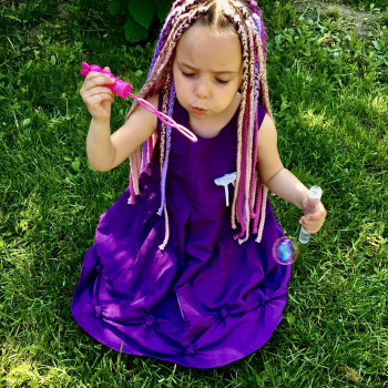 Афро косички
                    Викладач курсів краси Елена Ужгород