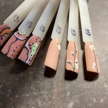 Дизайн нігтів
                    Салон краси Энжой Запоріжжя