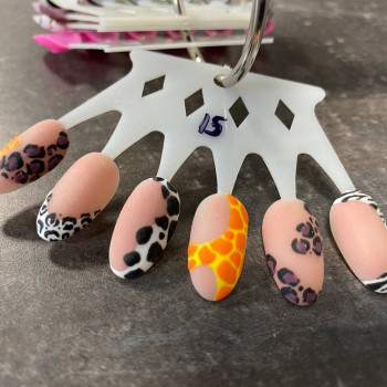 Дизайн нігтів
                    Салон краси Энжой Запоріжжя