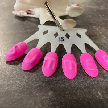 Дизайн нігтів
                    Салон краси Энжой Запоріжжя