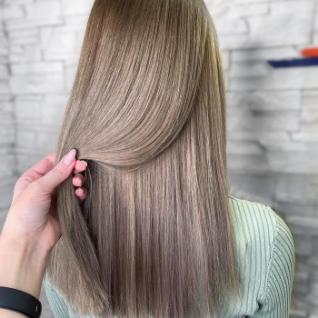 Фарбування з освітленням, шатуш
                    Салон красоты Fargo Киев