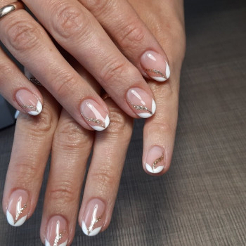 Манікюр, покриття нігтів гель-лаком. Академмістечко
                    Салон краси Jazz Київ