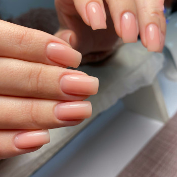 Манікюр Зняття + чистка + покриття
                    Салон красоты Rozmary Львов