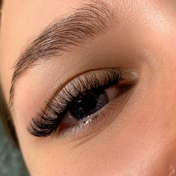 Нарощування вій
                    Лешмейкер Анна Вишнёвое